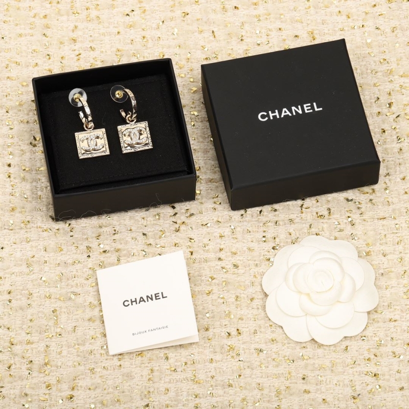 Ch**el earrings